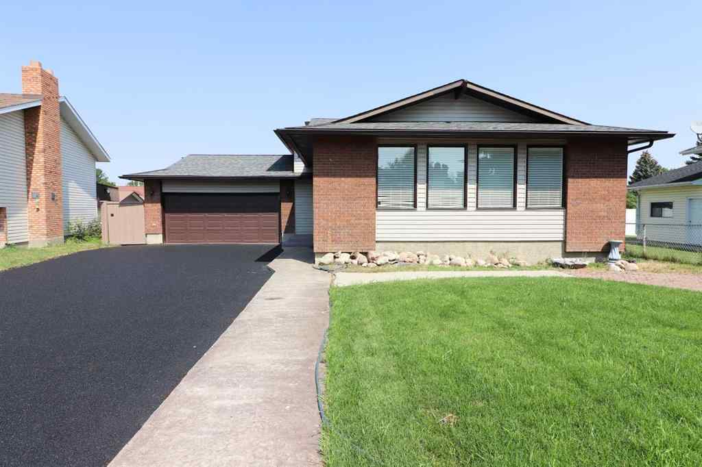MLS® A2240878 - 8 Begonia Court SE in Connaught Medicine Hat, Residential