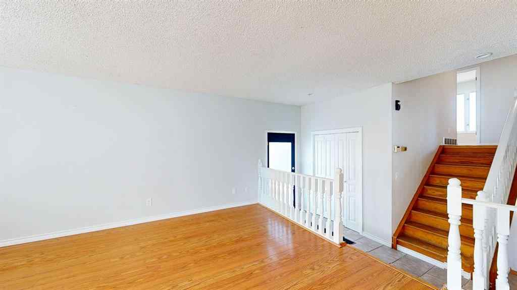 MLS® A2240878 - 8 Begonia Court SE in Connaught Medicine Hat, Residential