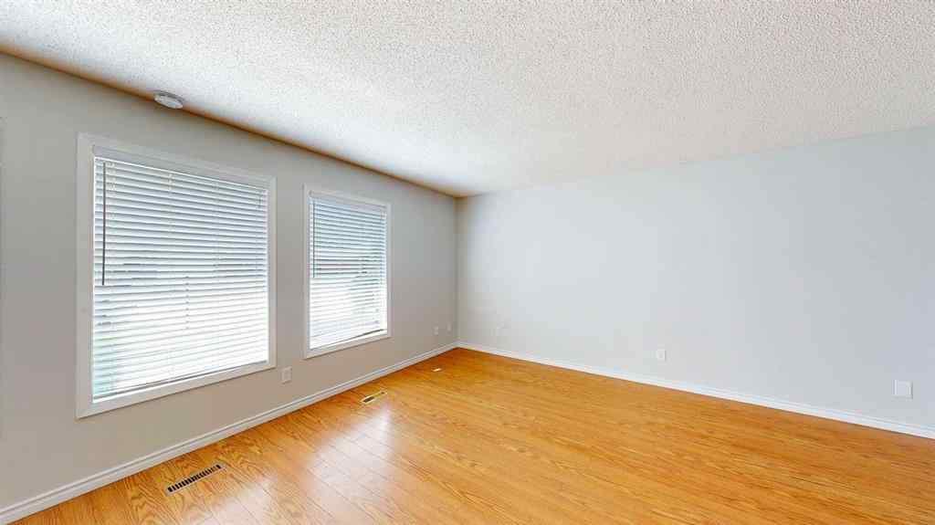 MLS® A2240878 - 8 Begonia Court SE in Connaught Medicine Hat, Residential