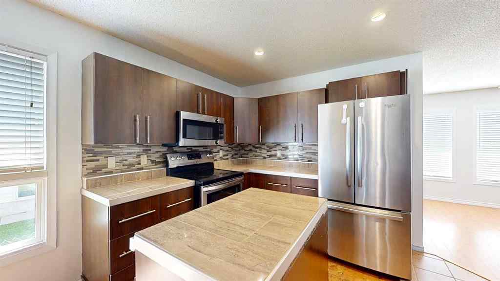 MLS® A2240878 - 8 Begonia Court SE in Connaught Medicine Hat, Residential