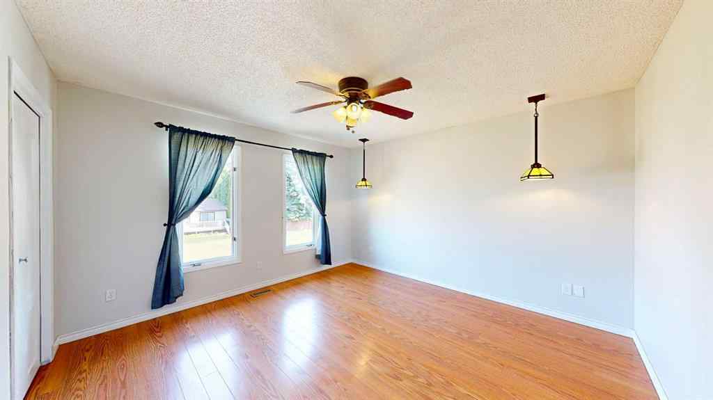 MLS® A2240878 - 8 Begonia Court SE in Connaught Medicine Hat, Residential