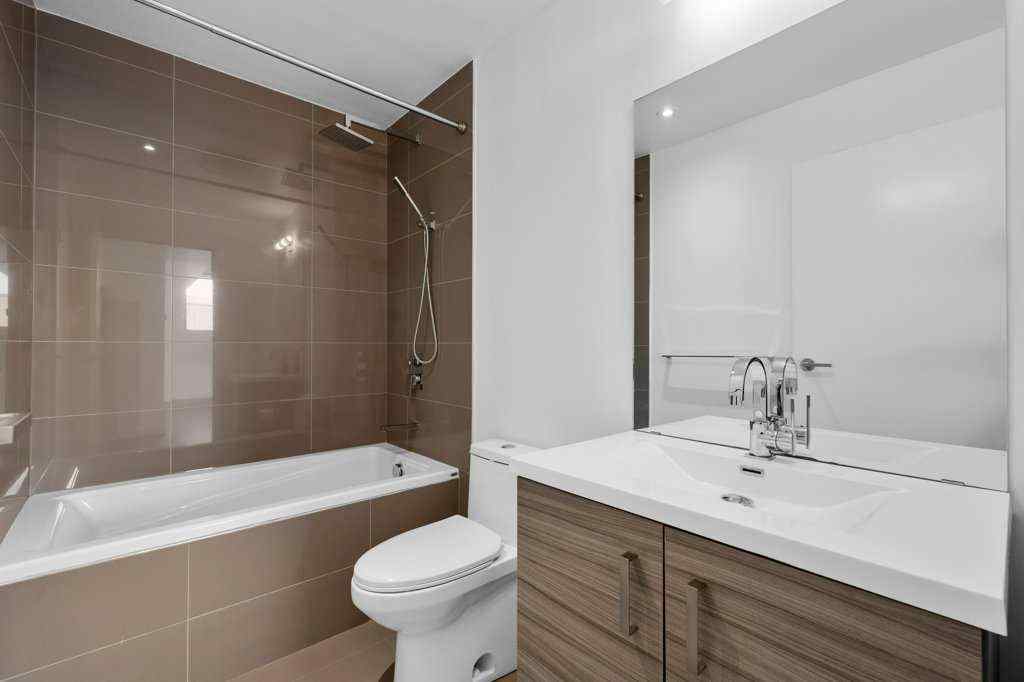 MLS® A2240926 - Unit #202 1010 6 Street SW in Beltline Calgary, Residential