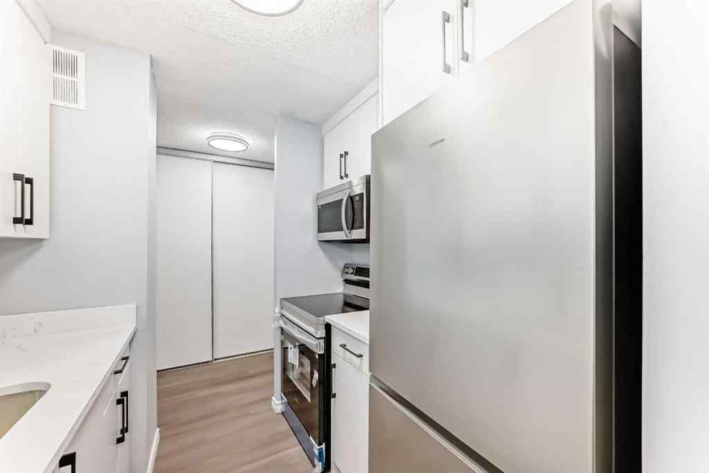 MLS® A2240936 - Unit #309 924 14 Avenue SW in Beltline Calgary, Residential