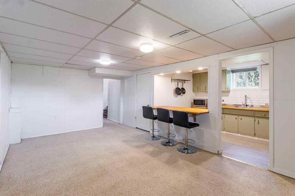 MLS® A2240942 - 4440 Namaka Crescent NW in North Haven Calgary, Residential