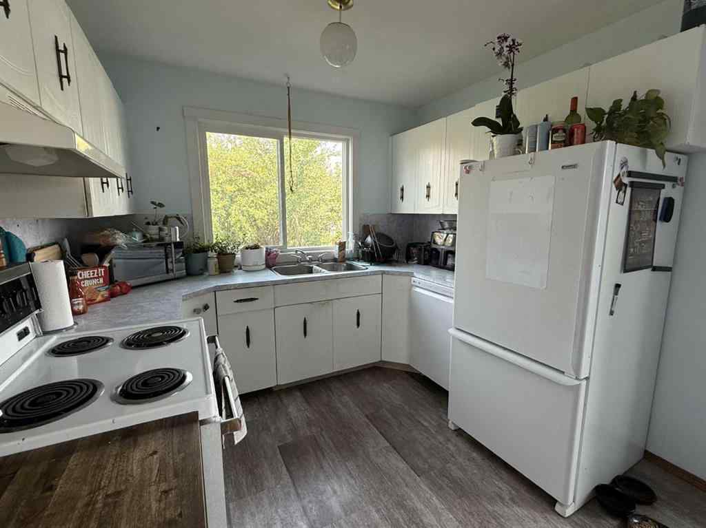 MLS® A2240956 - 110 4 Avenue E in NONE Oyen, Residential