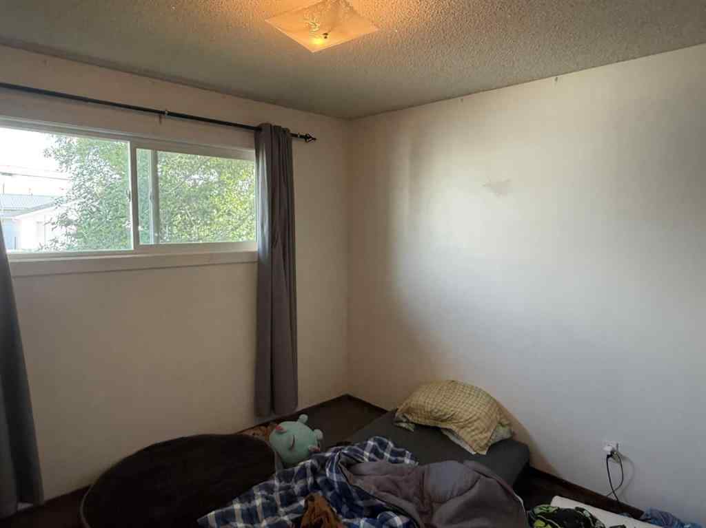MLS® A2240956 - 110 4 Avenue E in NONE Oyen, Residential