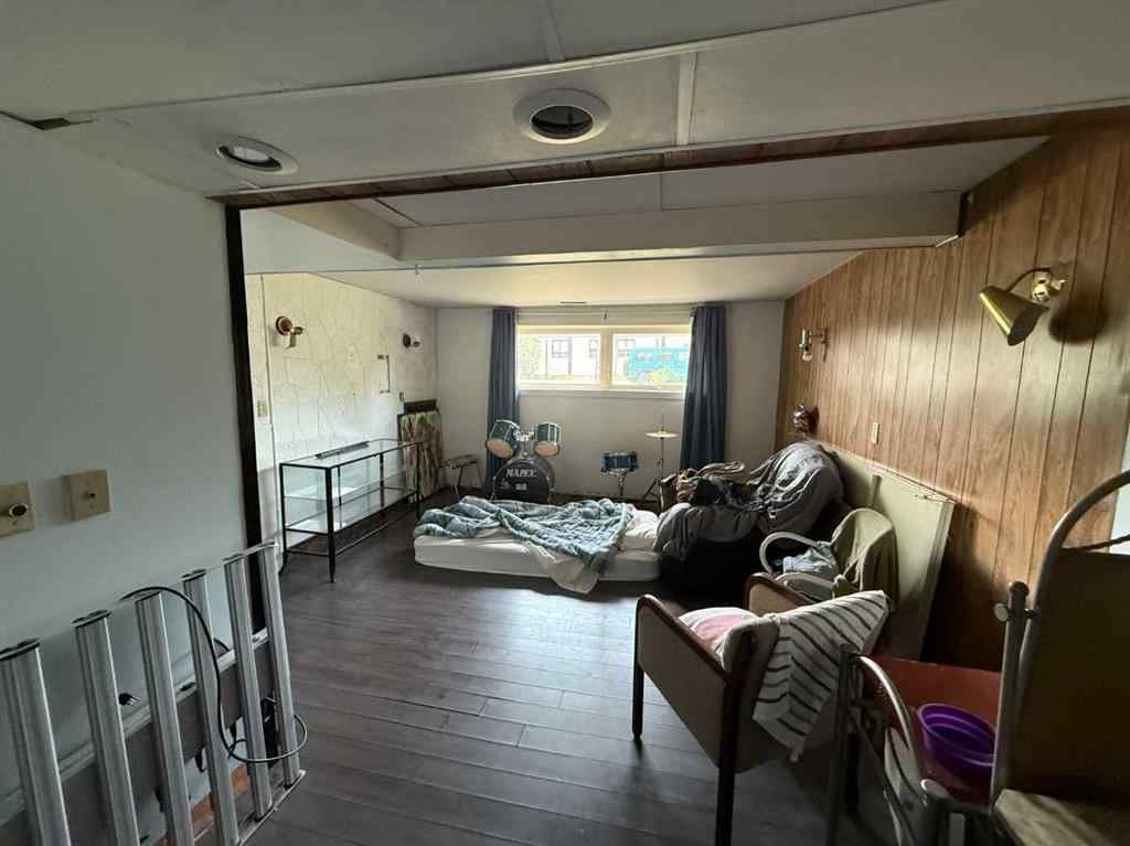 MLS® A2240956 - 110 4 Avenue E in NONE Oyen, Residential