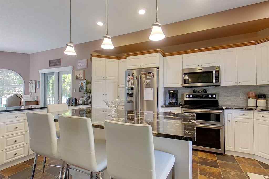 MLS® A2240958 - 2110 Pioneer Drive SW in NONE Slave Lake, Residential