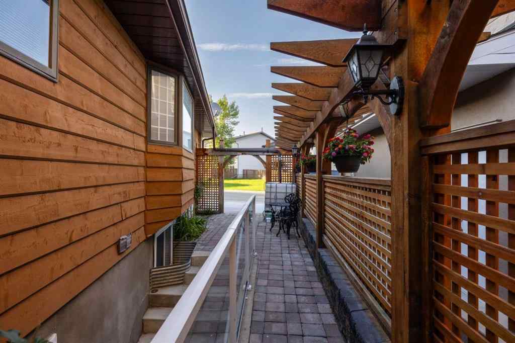 MLS® A2240964 - 70 Downey Road  in Downey Ridge Okotoks, Residential