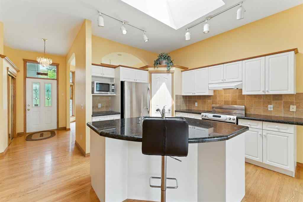 MLS® A2240971 - 36 Eagleview Heights  in GlenEagles Cochrane, Residential