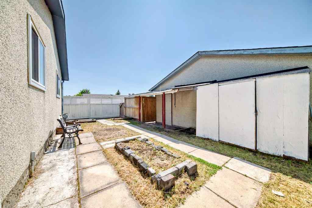 MLS® A2240977 - 5307 Madigan Drive NE in Marlborough Park Calgary, Residential