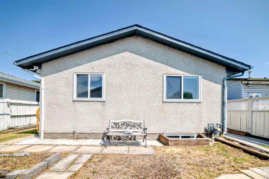 MLS® A2240977 - 5307 Madigan Drive NE in Marlborough Park Calgary, Residential