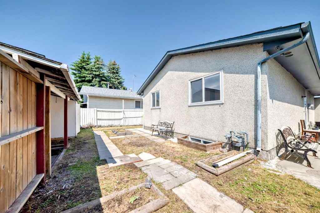 MLS® A2240977 - 5307 Madigan Drive NE in Marlborough Park Calgary, Residential