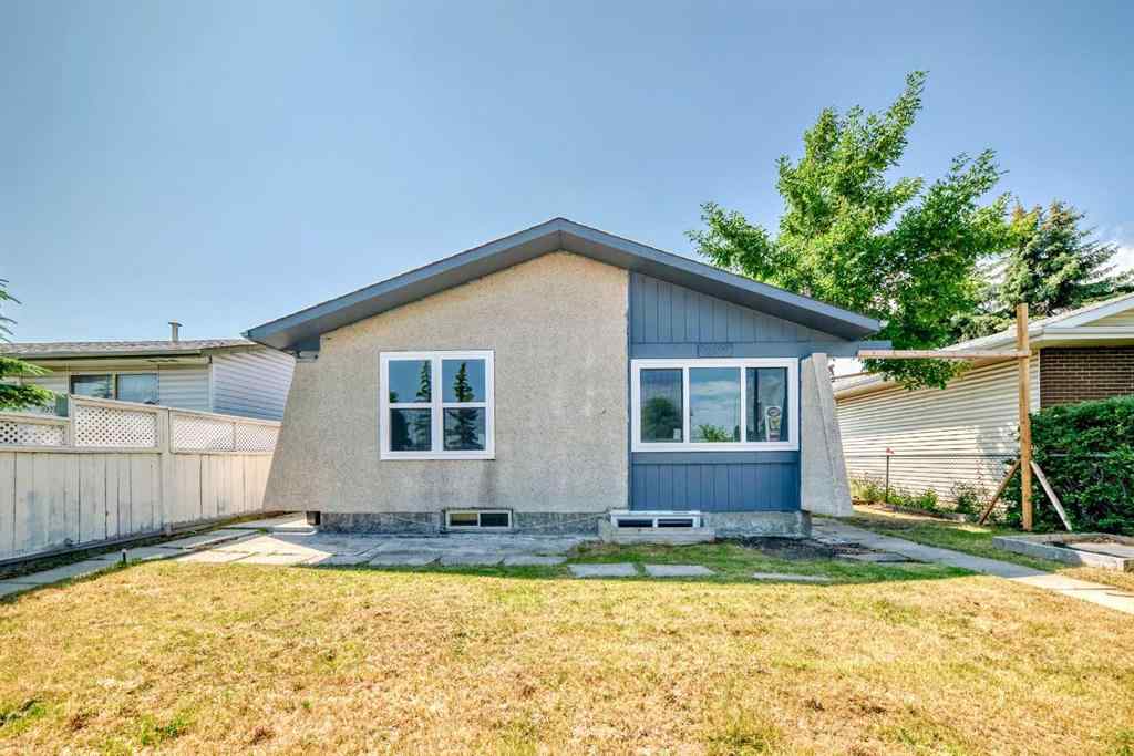 MLS® A2240977 - 5307 Madigan Drive NE in Marlborough Park Calgary, Residential