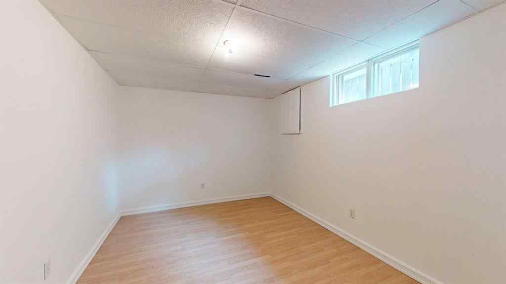 MLS® A2240982 - 121 Beale Crescent  in Beacon Hill Fort McMurray, Residential