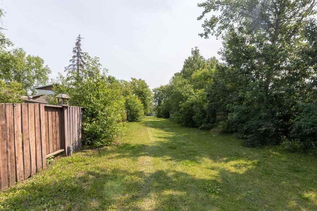 MLS® A2240982 - 121 Beale Crescent  in Beacon Hill Fort McMurray, Residential