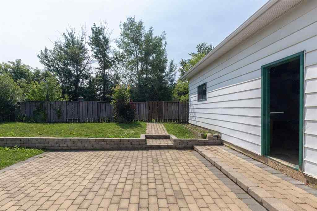MLS® A2240982 - 121 Beale Crescent  in Beacon Hill Fort McMurray, Residential