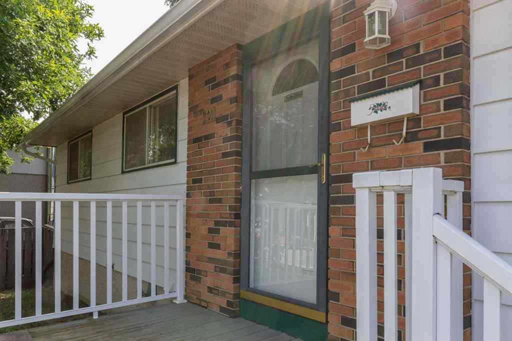 MLS® A2240982 - 121 Beale Crescent  in Beacon Hill Fort McMurray, Residential