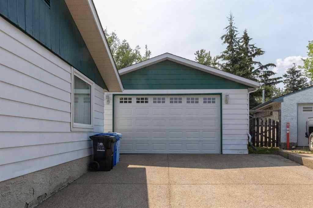 MLS® A2240982 - 121 Beale Crescent  in Beacon Hill Fort McMurray, Residential