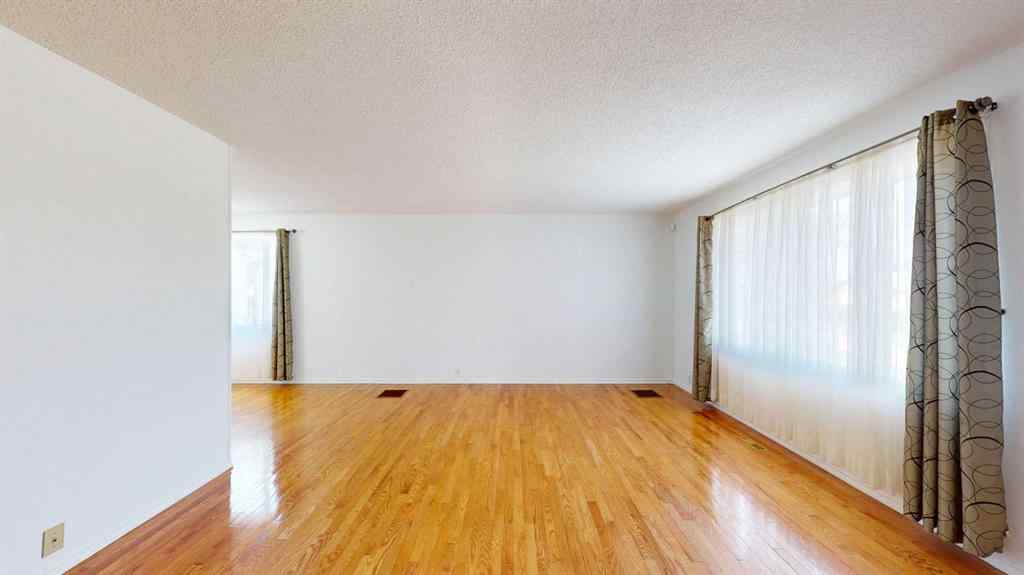 MLS® A2240982 - 121 Beale Crescent  in Beacon Hill Fort McMurray, Residential
