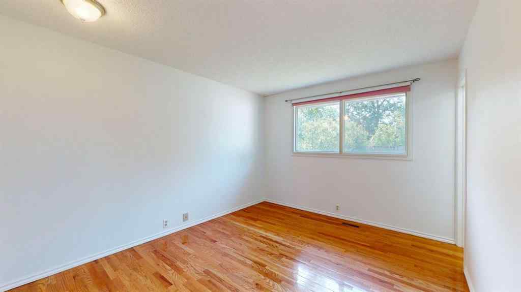 MLS® A2240982 - 121 Beale Crescent  in Beacon Hill Fort McMurray, Residential
