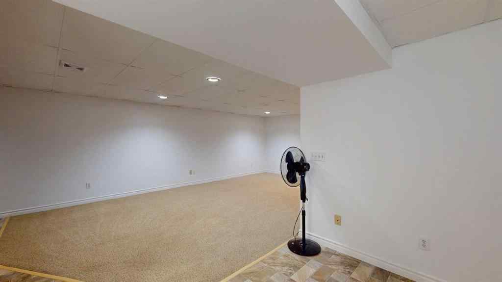 MLS® A2240982 - 121 Beale Crescent  in Beacon Hill Fort McMurray, Residential