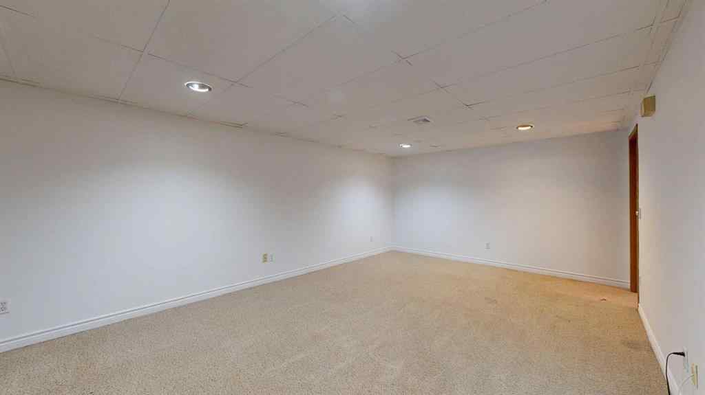 MLS® A2240982 - 121 Beale Crescent  in Beacon Hill Fort McMurray, Residential