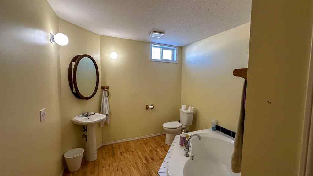 MLS® A2240983 - 586 Main Ave W   in NONE Sundre, Commercial
