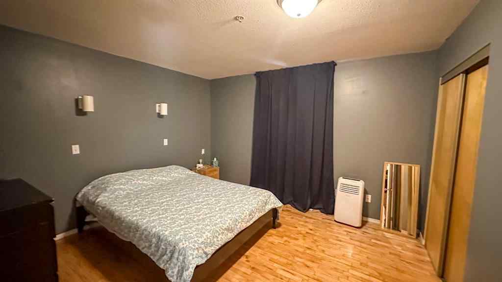 MLS® A2240983 - 586 Main Ave W   in NONE Sundre, Commercial