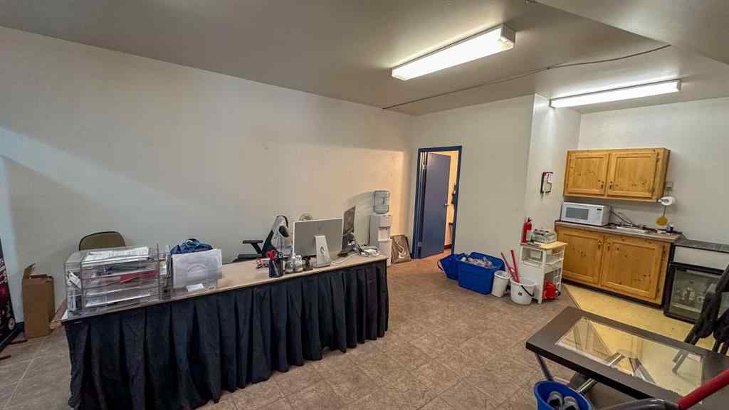 MLS® A2240983 - 586 Main Ave W   in NONE Sundre, Commercial