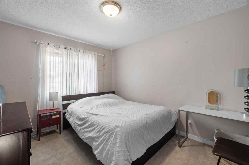MLS® A2240995 - 168 Fairways Drive NW in Fairways Airdrie, Residential