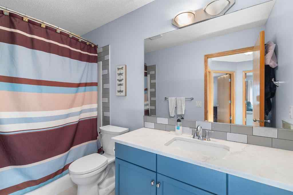 MLS® A2240995 - 168 Fairways Drive NW in Fairways Airdrie, Residential