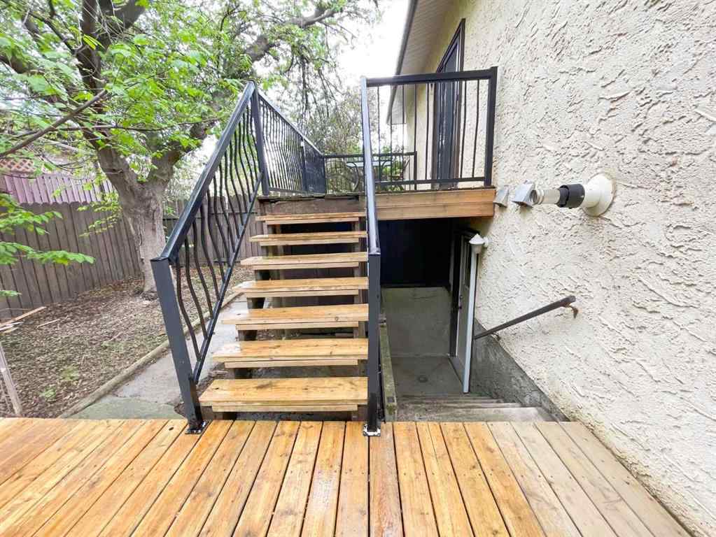 MLS® A2240999 - 40 Mohawk Road W in Indian Battle Heights Lethbridge, Residential
