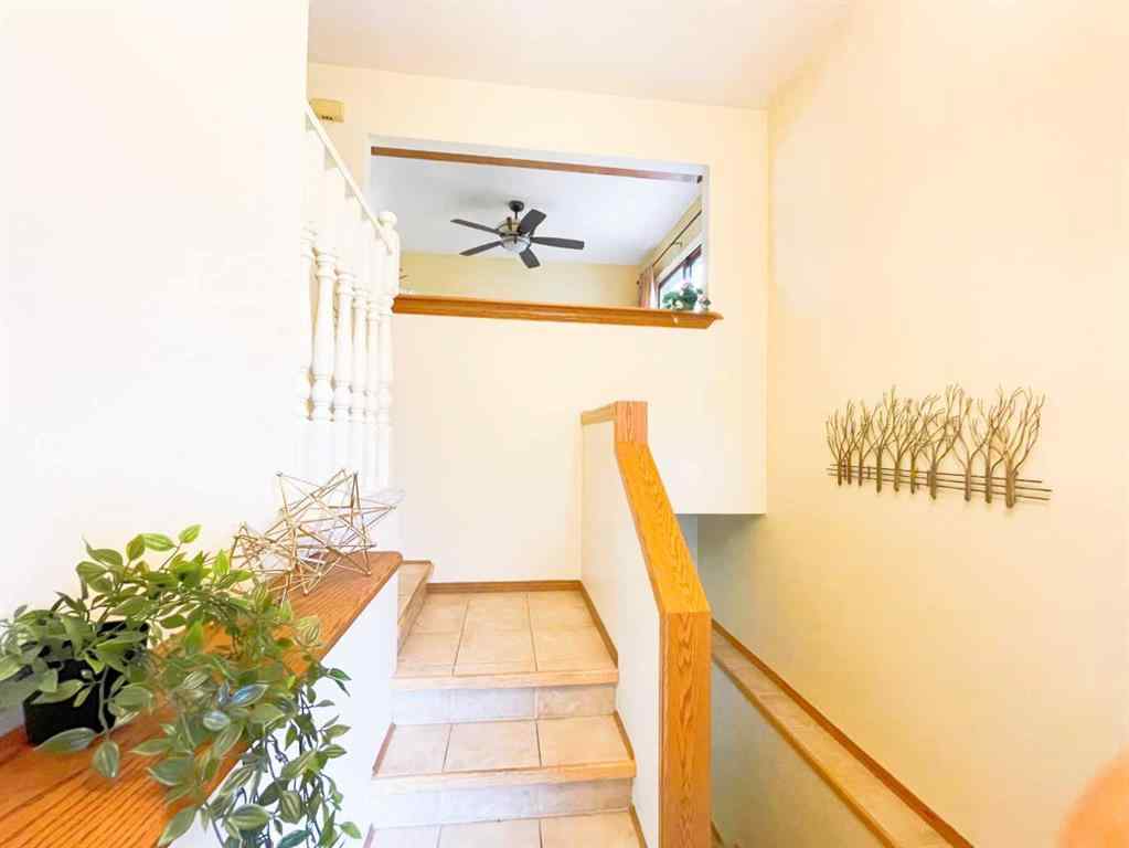 MLS® A2240999 - 40 Mohawk Road W in Indian Battle Heights Lethbridge, Residential