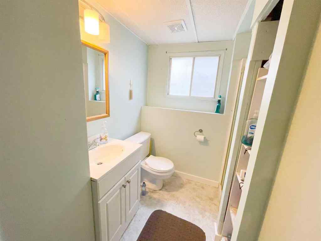 MLS® A2240999 - 40 Mohawk Road W in Indian Battle Heights Lethbridge, Residential