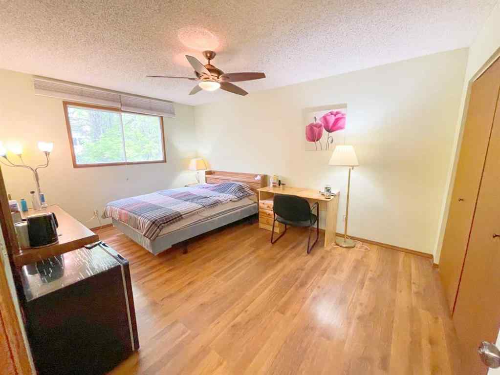 MLS® A2240999 - 40 Mohawk Road W in Indian Battle Heights Lethbridge, Residential
