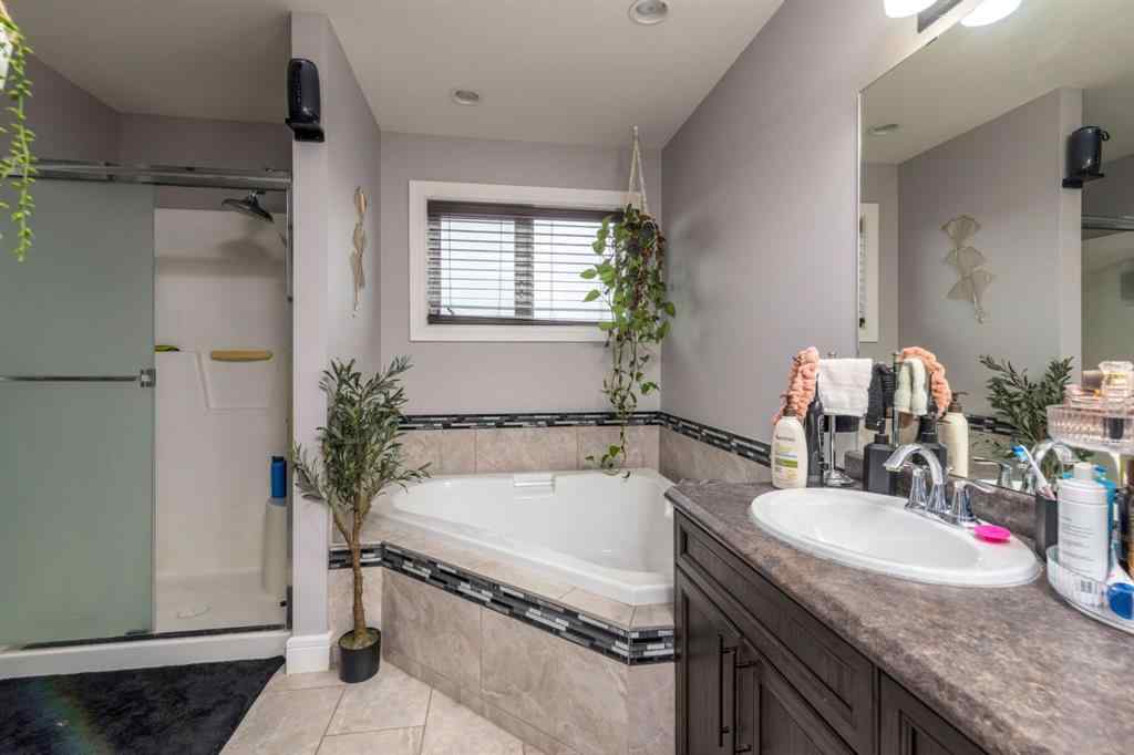 MLS® A2241025 - 4132 34 Street  in Aurora Lloydminster, Residential
