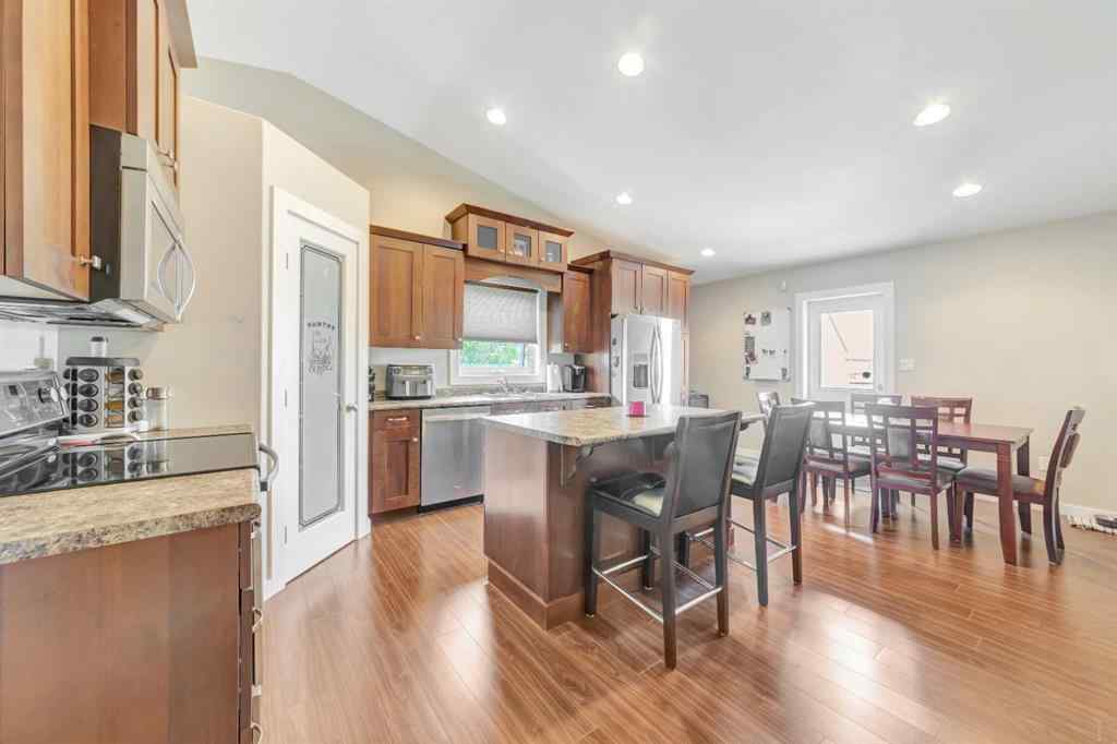 MLS® A2241026 - 5208 51 Avenue  in Blackfoot Blackfoot, Residential