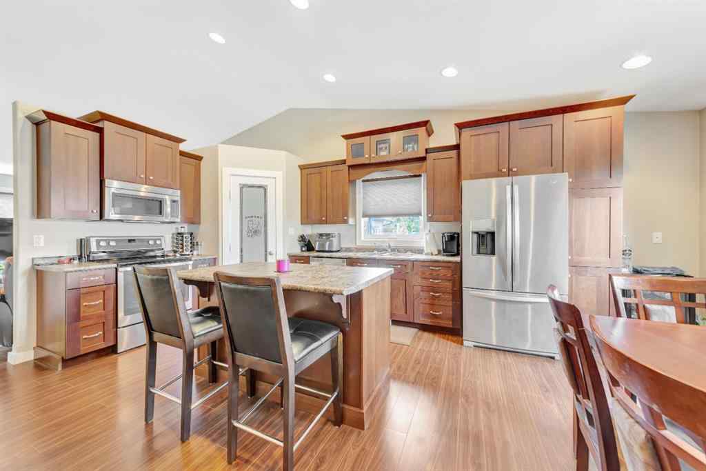 MLS® A2241026 - 5208 51 Avenue  in Blackfoot Blackfoot, Residential