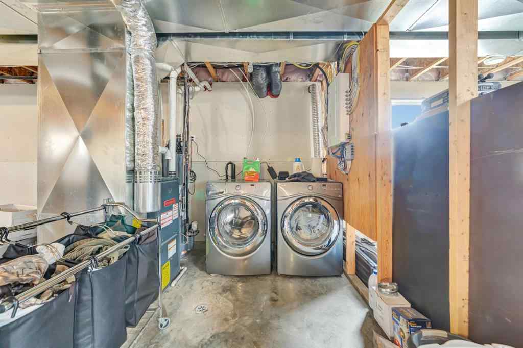 MLS® A2241026 - 5208 51 Avenue  in Blackfoot Blackfoot, Residential