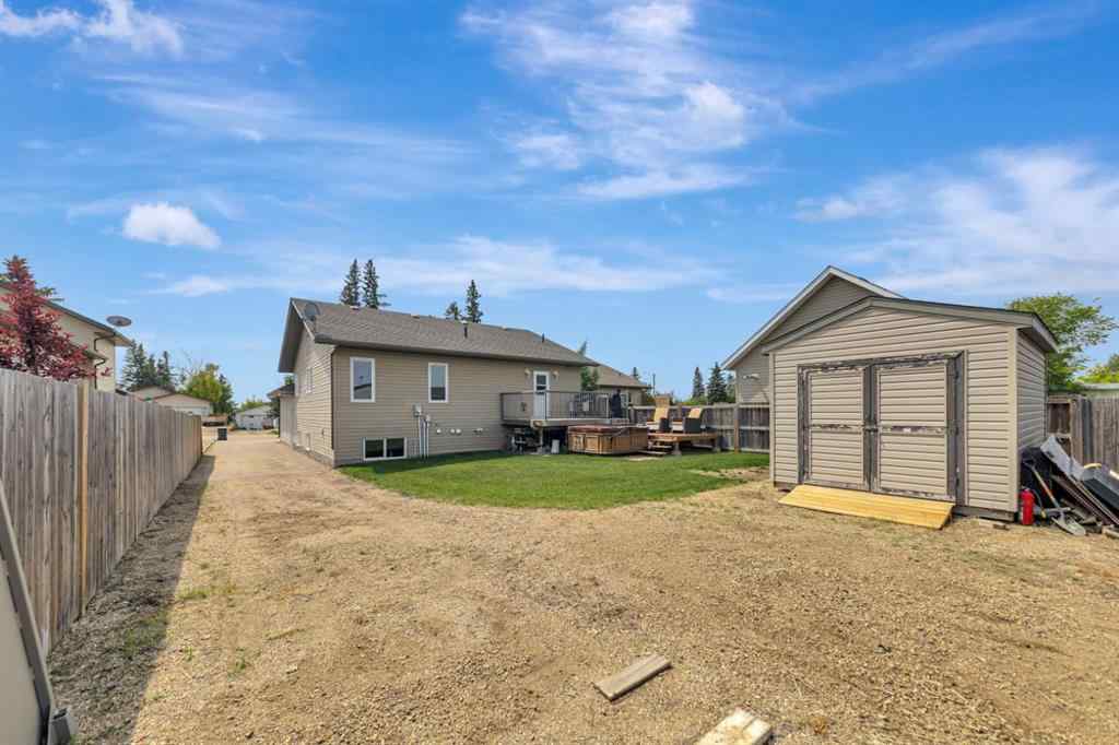 MLS® A2241026 - 5208 51 Avenue  in Blackfoot Blackfoot, Residential