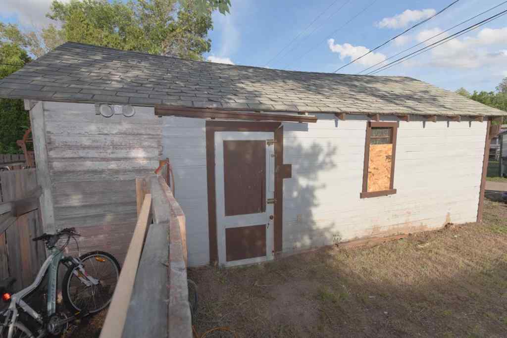 MLS® A2241032 - 1143 Braemar Street SE in River Flats Medicine Hat, Residential