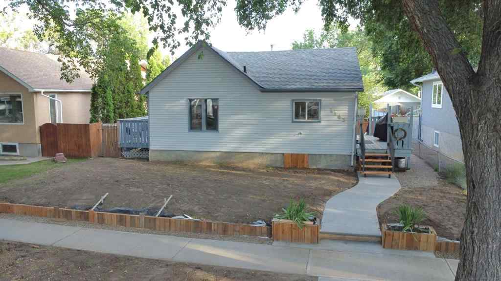 MLS® A2241032 - 1143 Braemar Street SE in River Flats Medicine Hat, Residential