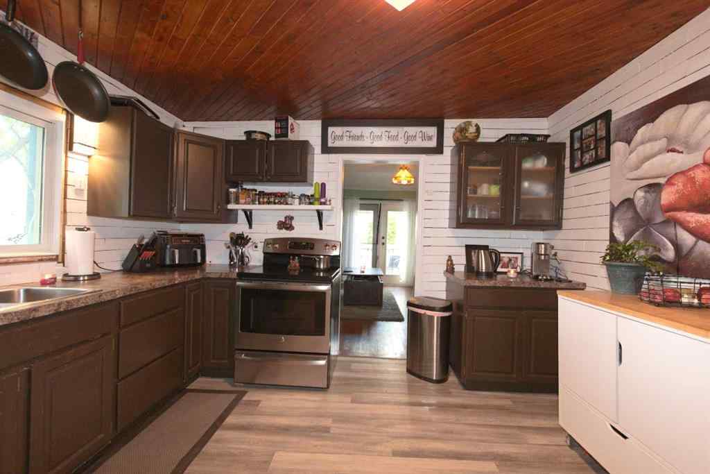 MLS® A2241032 - 1143 Braemar Street SE in River Flats Medicine Hat, Residential