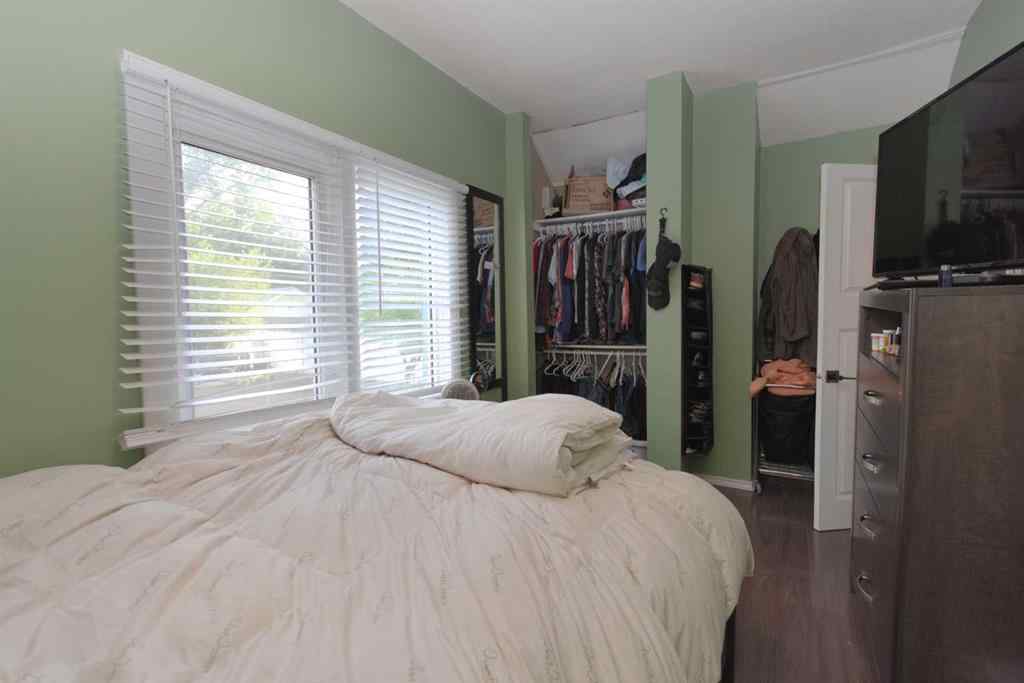 MLS® A2241032 - 1143 Braemar Street SE in River Flats Medicine Hat, Residential
