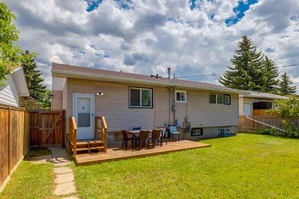 MLS® A2241033 - 1321 39 Street SE in Forest Lawn Calgary, Residential