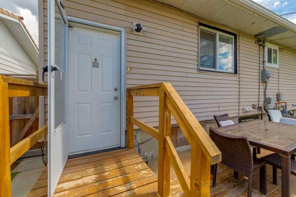 MLS® A2241033 - 1321 39 Street SE in Forest Lawn Calgary, Residential