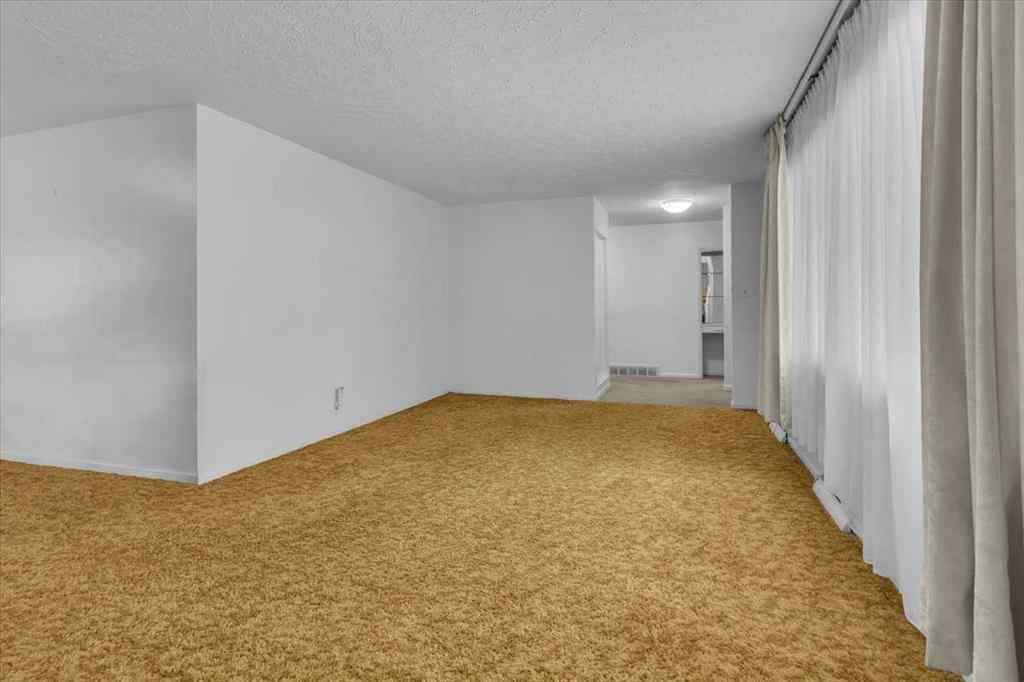 MLS® A2241038 - 2619 37 Street SW in Glendale Calgary, Residential
