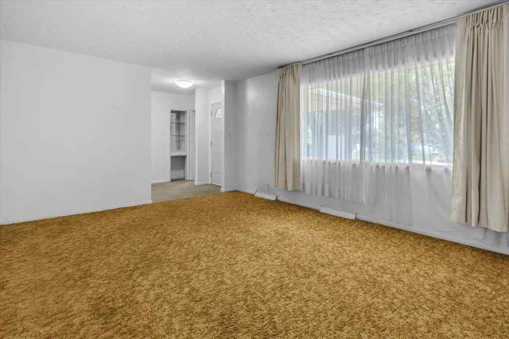 MLS® A2241038 - 2619 37 Street SW in Glendale Calgary, Residential