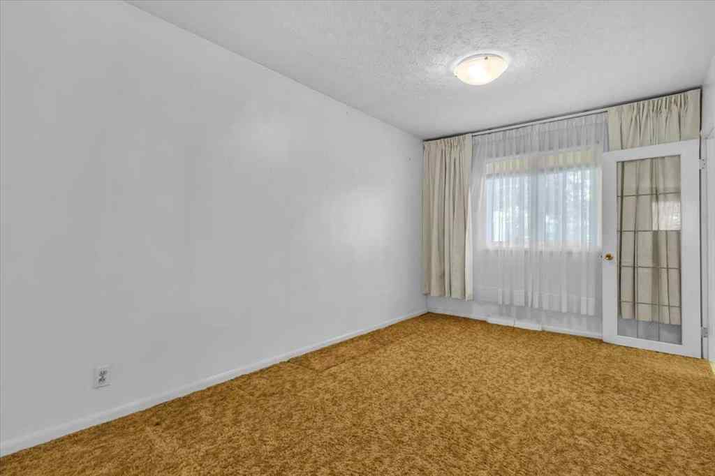 MLS® A2241038 - 2619 37 Street SW in Glendale Calgary, Residential